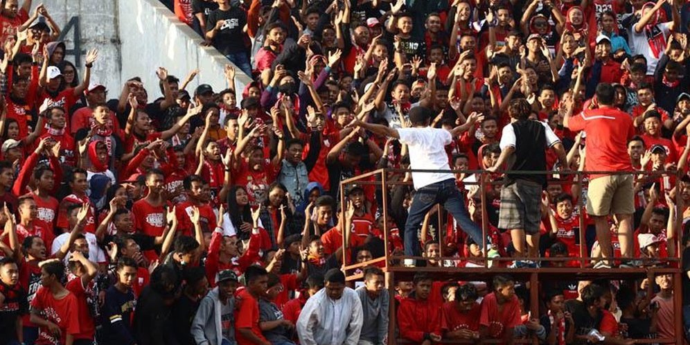 Terkena Sanksi Komdis PSSI, Pasoepati Bakal Berseragam Batik