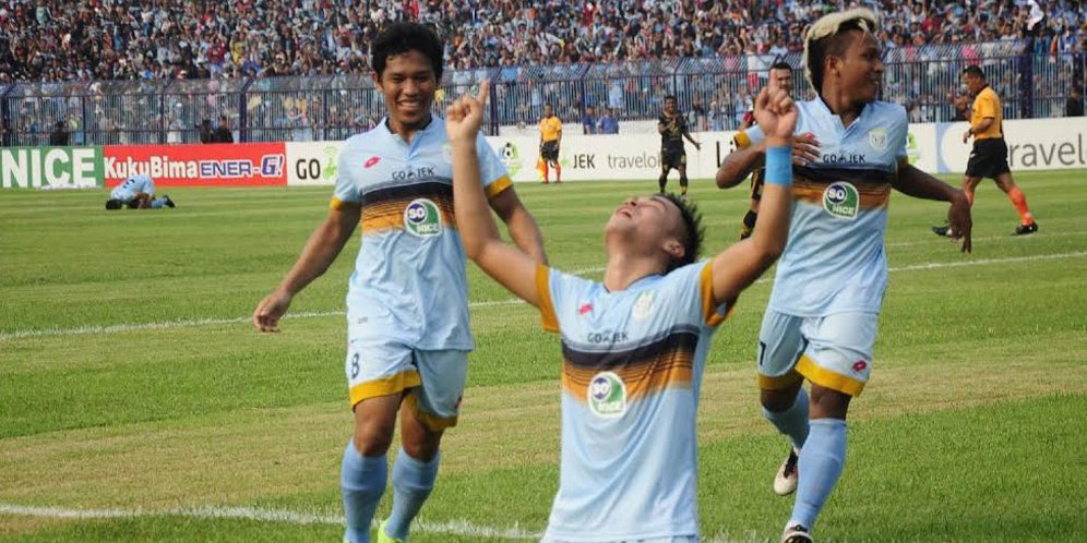 Dua Penalti Warnai Kemenangan Persela Atas Borneo FC