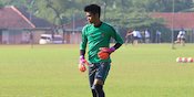 Persik Kediri Pertahankan Kiper Kurniawan Kartika Ajie