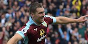 Striker Burnley Siap Beri Pelajaran ke Chelsea Striker Burnley Siap Beri Pelajaran ke Chelsea
