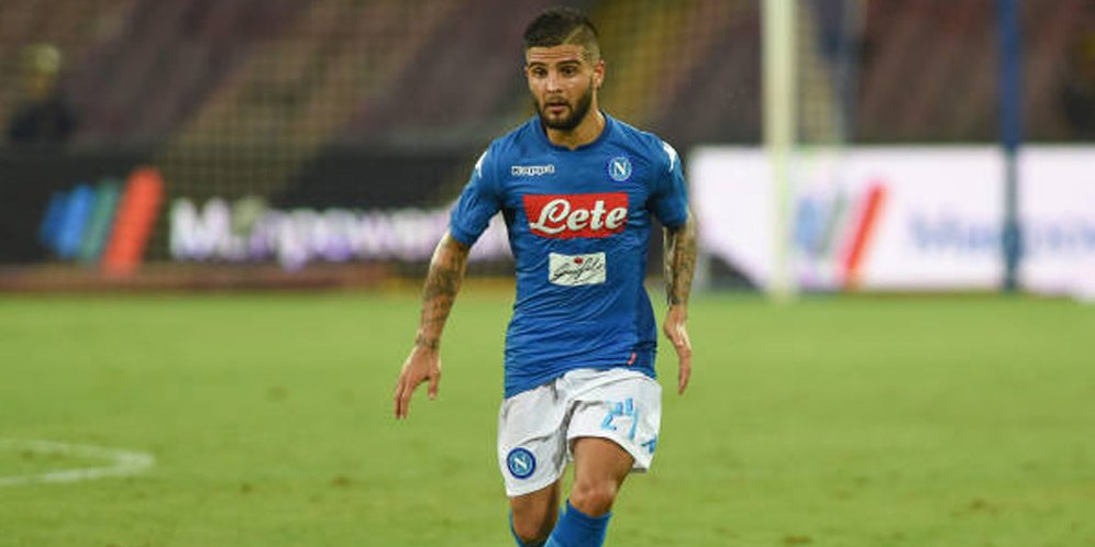 Ngakak! Insiden 'Jersey yang Tertukar' di Laga Napoli