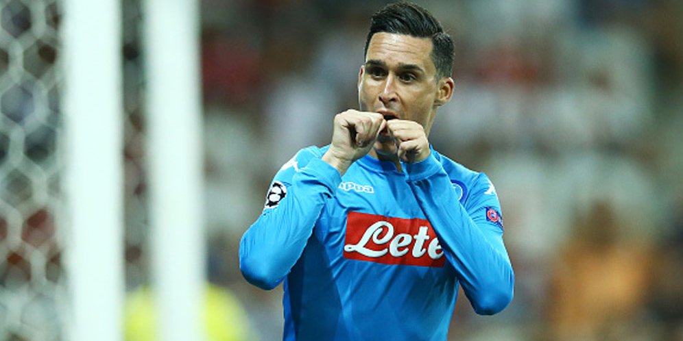 Komitmen Callejon, Siap Jadi Penyerang Hingga Bek
