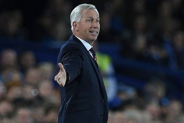 Alan Pardew Semakin Tertekan