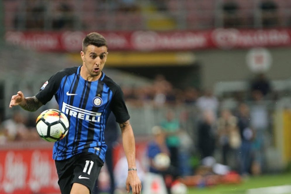 Vecino Puas Kalahkan Mantan Timnya