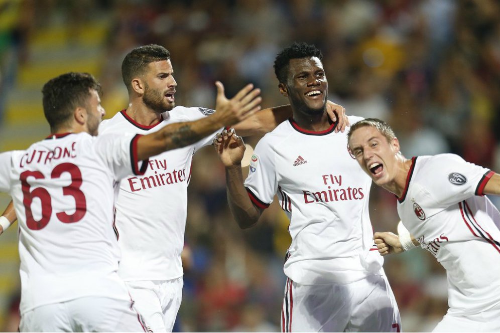 Hasil Pertandingan Crotone vs AC Milan: Skor 0-3 Hasil Pertandingan Crotone vs AC Milan: Skor 0-3
