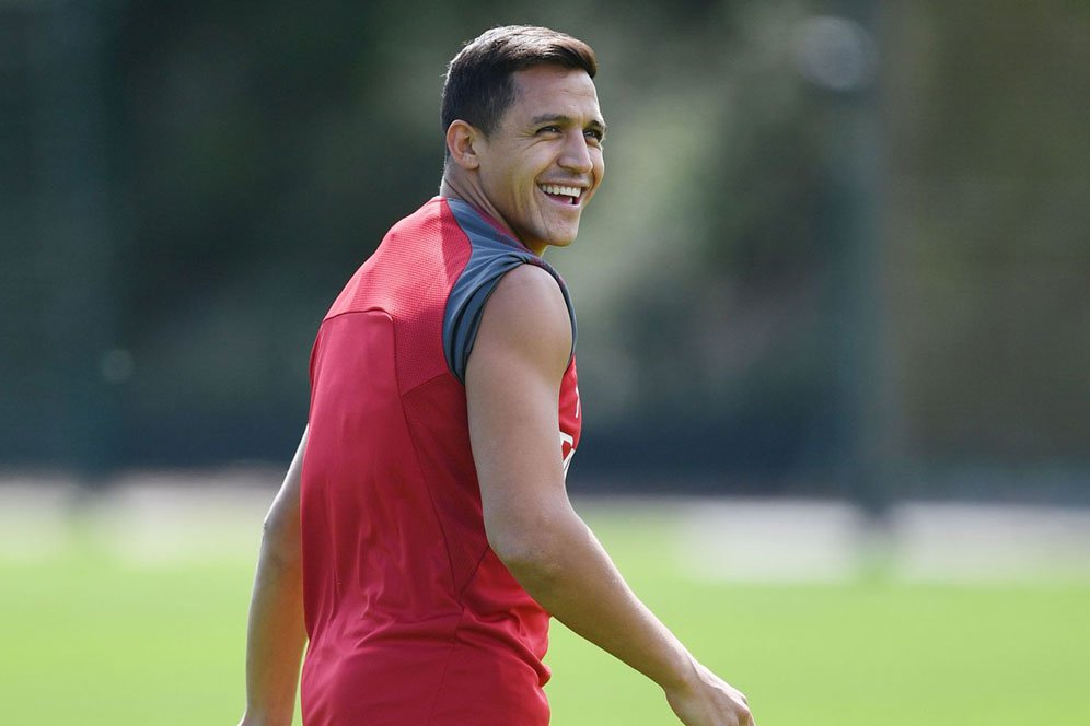 Sanchez Terpantau Sudah Tiba di Carrington!