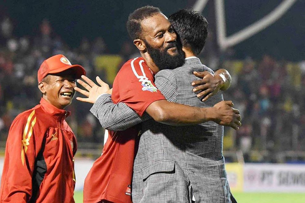 Semen Padang Tak Cari Pengganti Didier Zokora Semen Padang Tak Cari Pengganti Didier Zokora