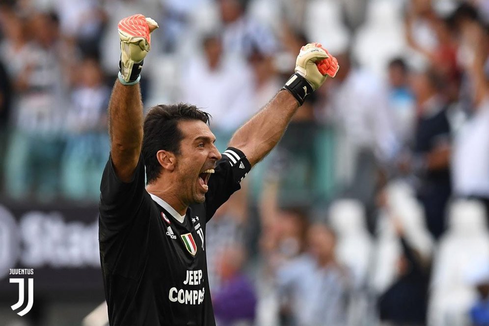 Demi Juve, Buffon Tolak Tawaran Barcelona