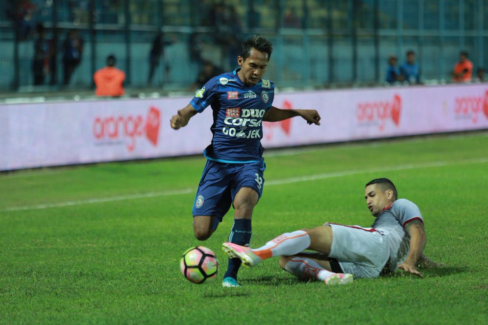 Arema FC Tanggung Hukuman Denda untuk Hendro Siswanto