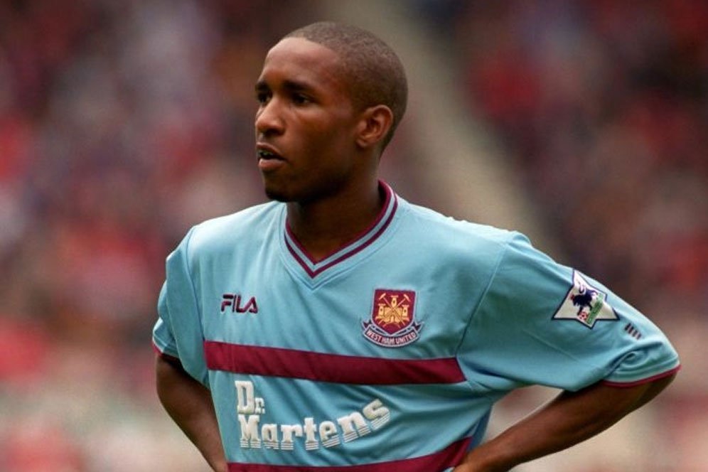 Jermain Defoe Pensiun di Usia 39 Tahun