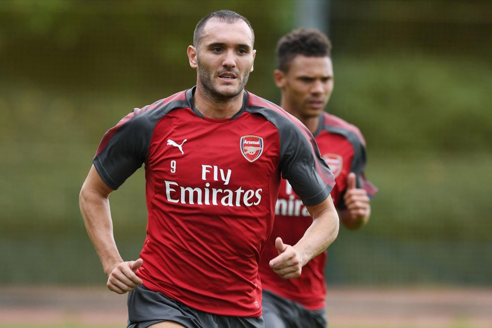 Lucas Perez Masih Belum Mau Menyerah di Arsenal