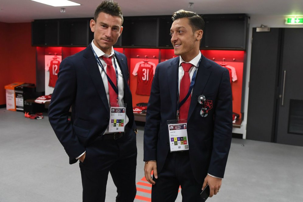 Ozil dan Ramsey Tidak Dimainkan Lawan Chelsea Karena Cedera Ozil dan Ramsey Tidak Dimainkan Lawan Chelsea Karena Cedera