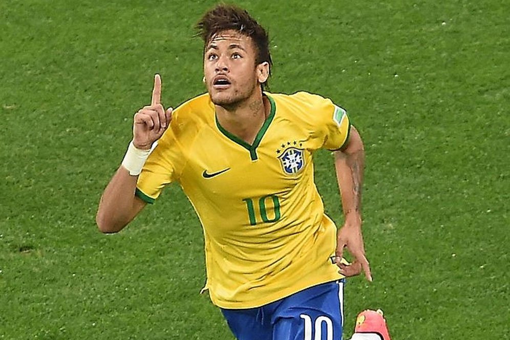 Neymar Dirasa Tak Pantas Sandang Ban Kapten Brasil