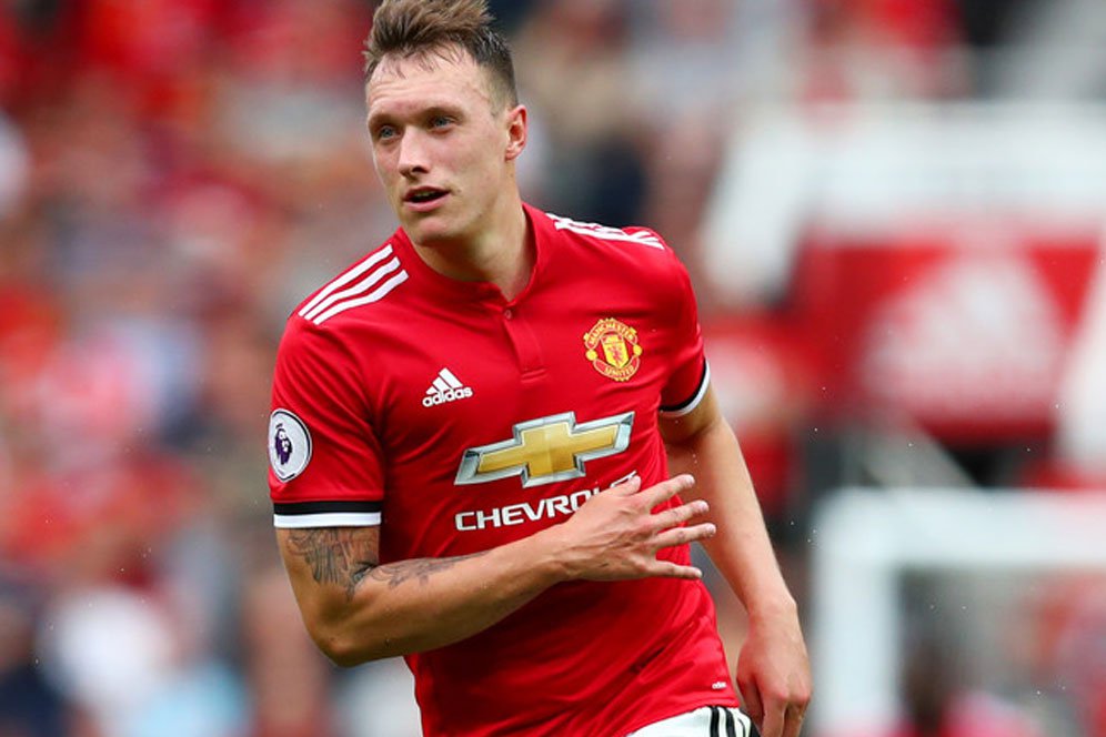 Mourinho: Jones Siap Hadapi Tottenham