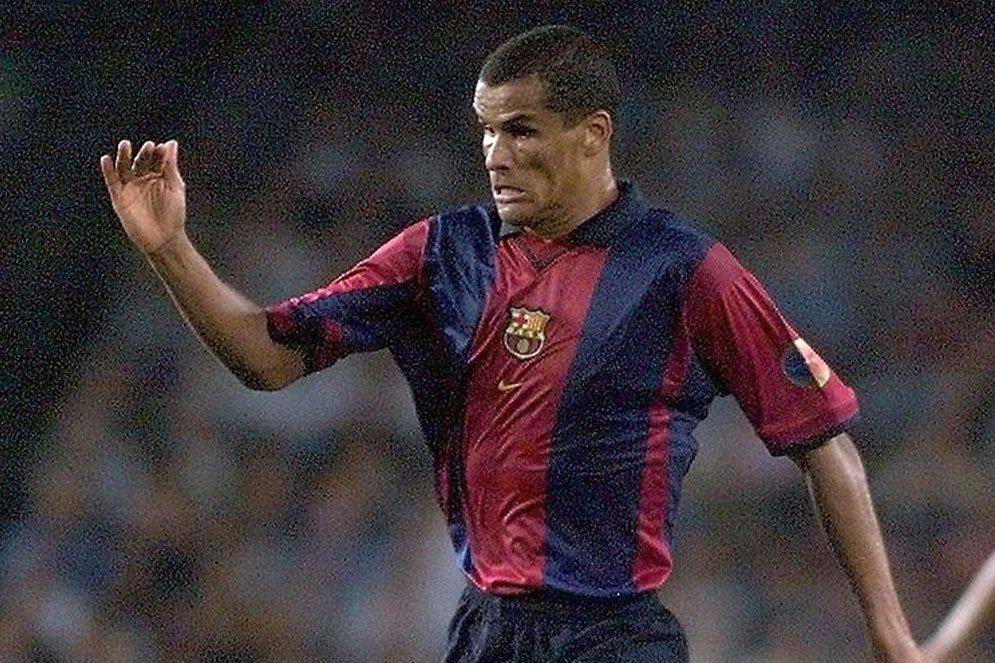 Rivaldo Ungkap Niatan MU Untuk Merekrutnya dari Barca