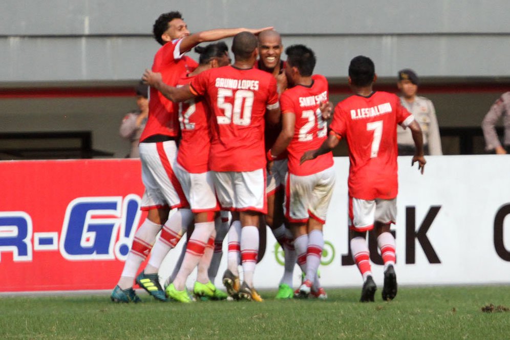 Debut Reinaldo Puaskan Pelatih Persija