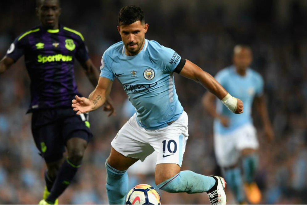 Arsenal Siap Lepas Sanchez ke City, Asal Ditukar Aguero