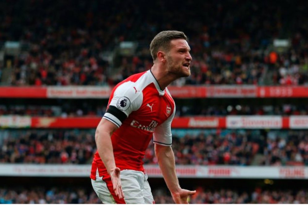 Mustafi Dibidik Inter, Wenger Beri Respon Mengejutkan