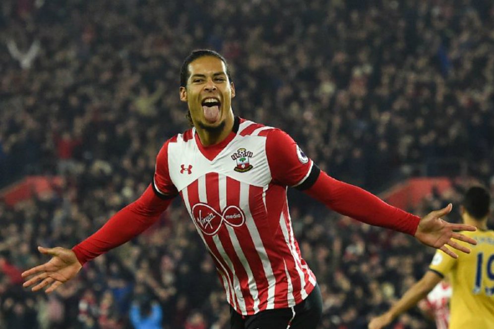 Ngebet Tinggalkan Soton, Van Dijk Buka Kemungkinan Pindah Januari