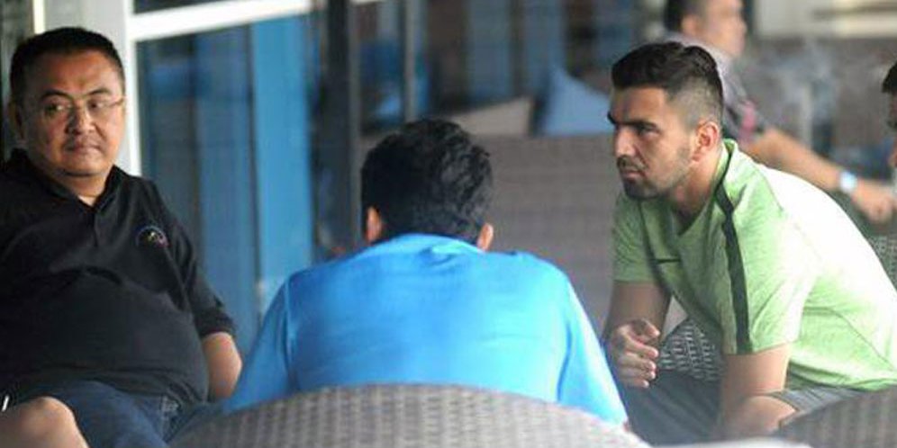 Arema FC Patenkan Atayev dan Arthur Cunha Arema FC Patenkan Atayev dan Arthur Cunha