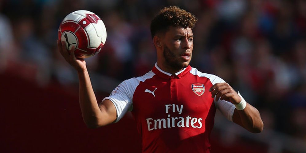 Smith: Arsenal Harus Pertahankan Chamberlain