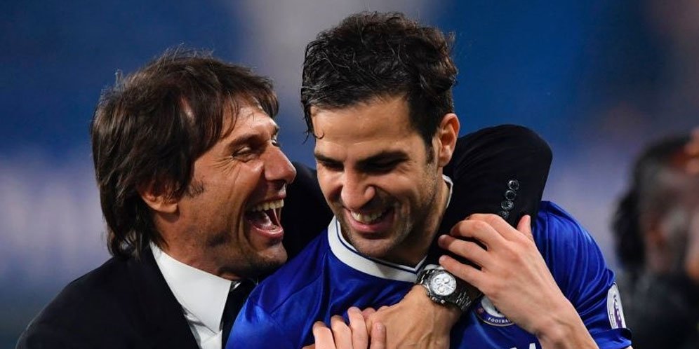 Belum Resmi Diumumkan, Fabregas Sudah Ucapkan Selamat Tinggal pada Conte