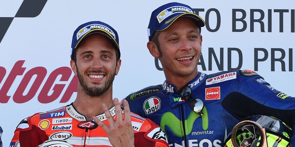Andrea Dovizioso dan Valentino Rossi (c) AFP
