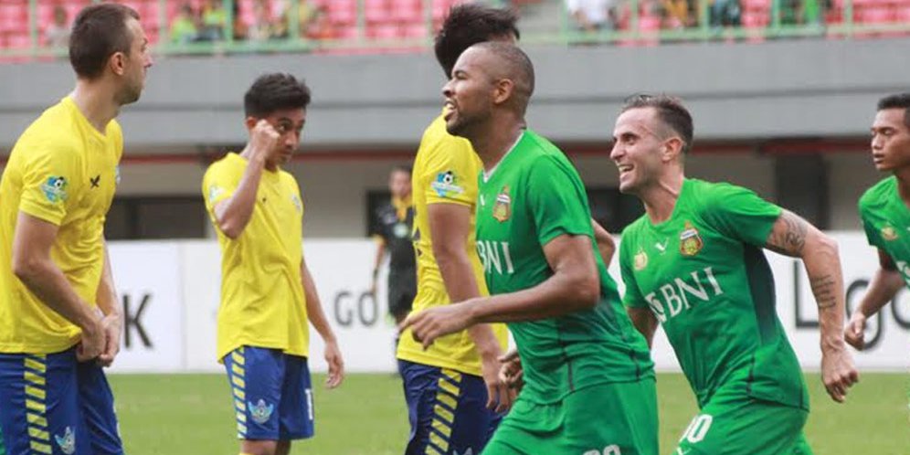 Thiago Furtuoso Merapat, Aroma Brasil Arema FC Kian Kuat