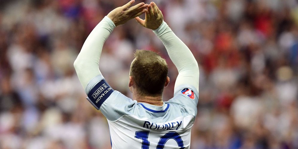 Mourinho Anggap Wajar Keputusan Rooney Pensiun dari Timnas
