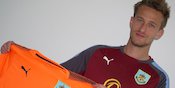 Eks Kiper MU Resmi Gabung Burnley Eks Kiper MU Resmi Gabung Burnley