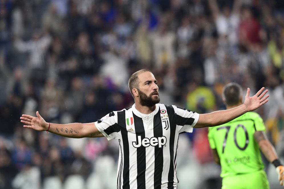 Higuain Kembali Mandul, Allegri Membela