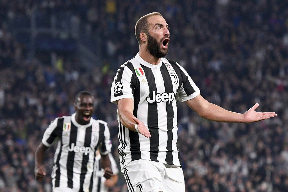 Higuain Tak Pernah Tertekan Dengan Kritik dan Cemooh