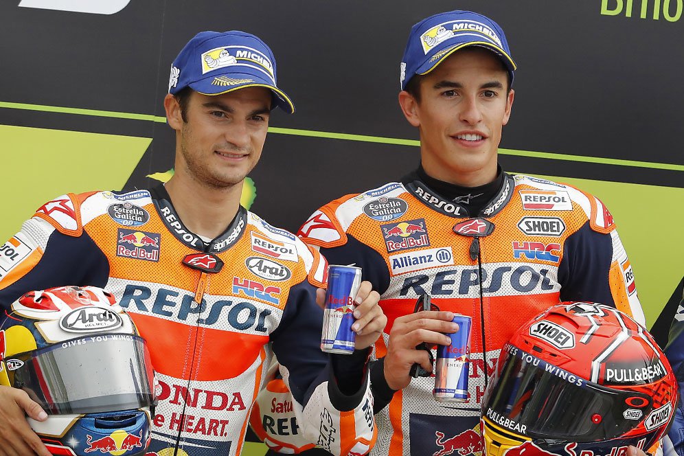 Kocak! Marquez-Pedrosa Ikut Balapan Super Cub