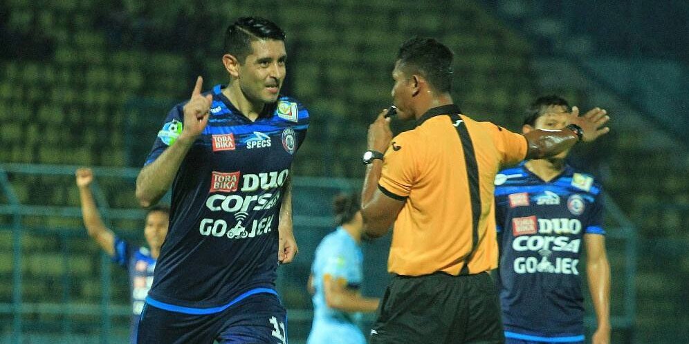 Dilatih RD, Sriwijaya FC Resmi Kontrak Vizcarra