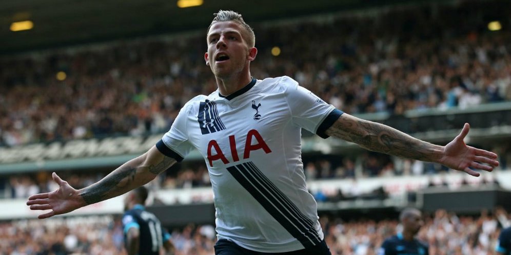 MU Siapkan 55 Juta Demi Muluskan Transfer Alderweireld