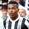 Usir Chelsea, Juve Siapkan Kontrak Baru Bagi Alex Sandro