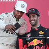 Sableng, Ricciardo 'Bajak' Instagram Hamilton di Podium Formula 1!