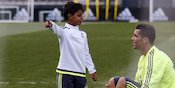 Warisi Gen Sang Ayah, Aksi Cristiano Jr Di Depan Kamera Ini Bikin Pangling Warisi Gen Sang Ayah, Aksi Cristiano Jr Di Depan Kamera Ini Bikin Pangling