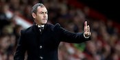 Clement: Swansea Tampil Bagus Lawan Chelsea Clement: Swansea Tampil Bagus Lawan Chelsea