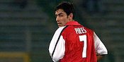 Kisah Sedih Robert Pires di Arsenal: Sering Dihina Gary Neville saat Jumpa MU Kisah Sedih Robert Pires di Arsenal: Sering Dihina Gary Neville saat Jumpa MU