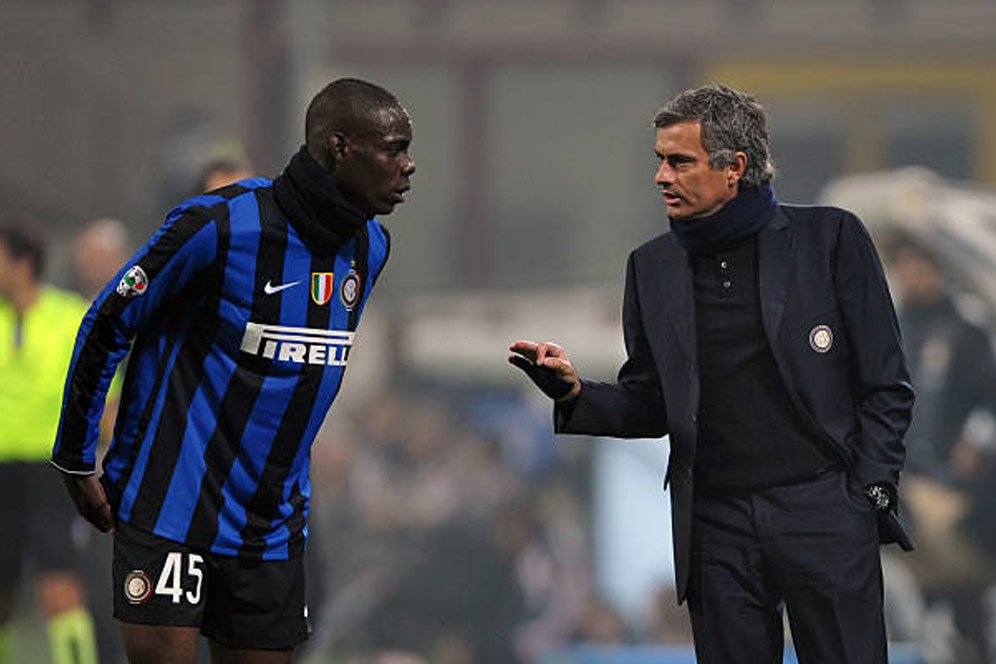 Mourinho: Balotelli jadi Dirinya Sendiri, Dia Pemain yang Menawan