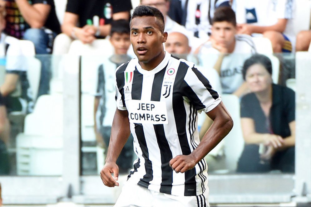 MU Tumbalkan Pemain Ini Untuk Datangkan Alex Sandro