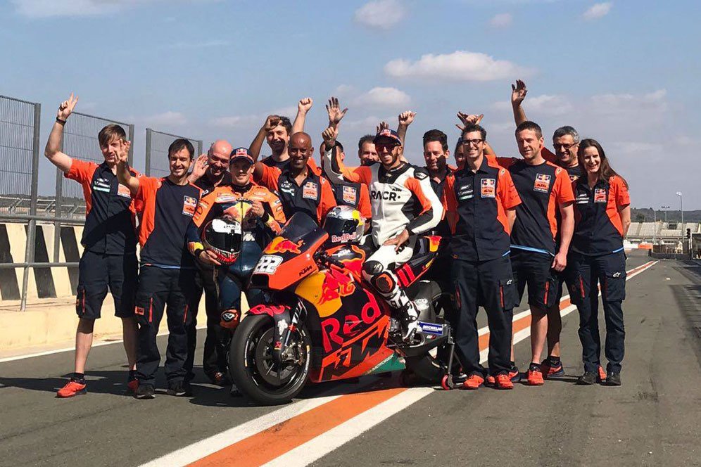 Legenda Motocross, Tony Cairoli Akhirnya Jajal KTM MotoGP