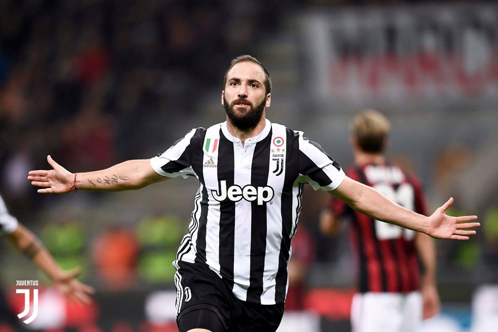 Akhir Pekan Ini, Higuain Bisa Samai Capaian Conte di Juventus