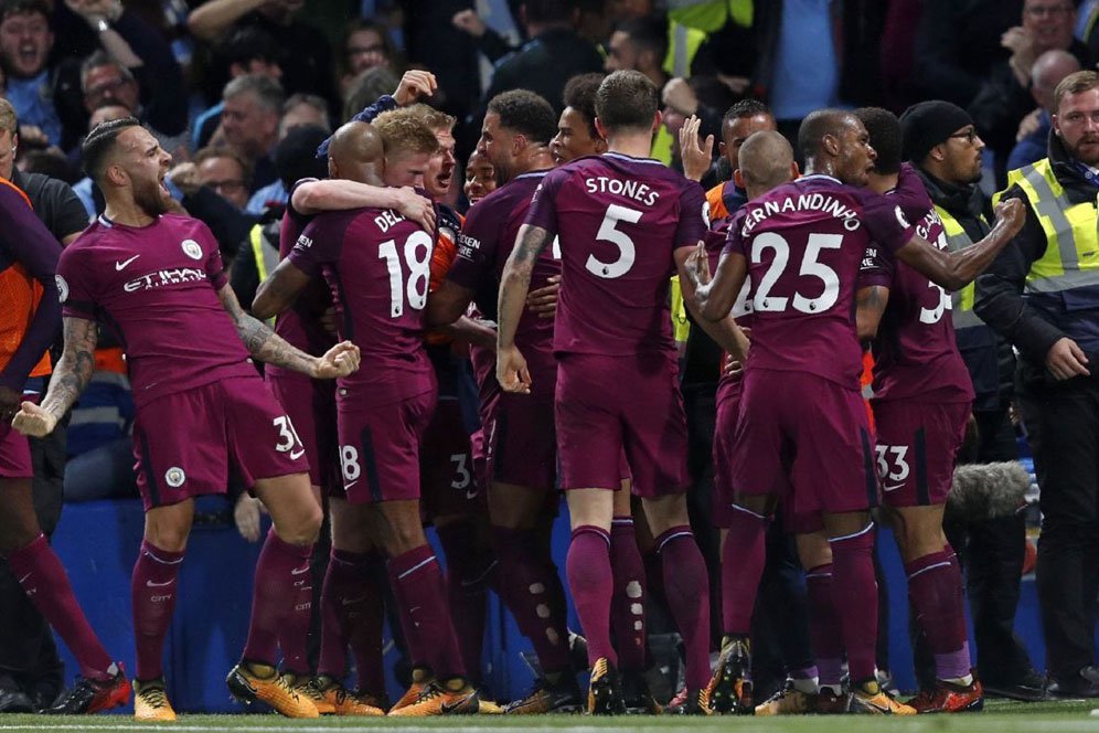 Delph Dedikasikan Kemenangan Atas Chelsea Untuk Mendy