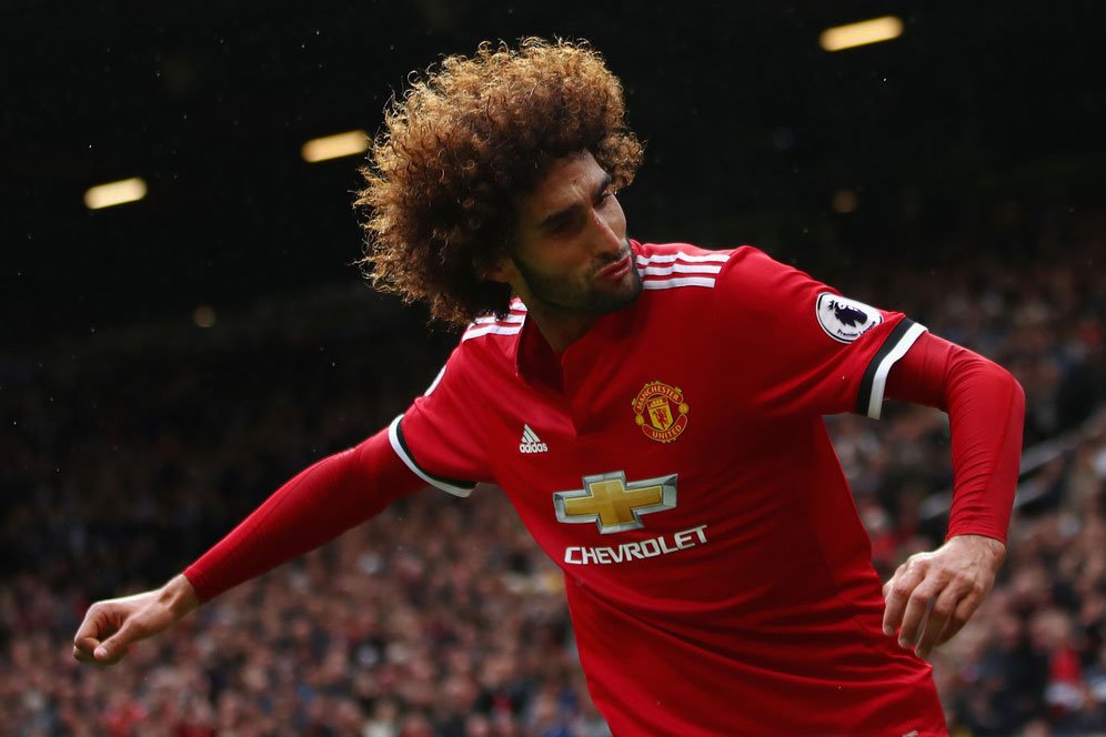 Teken Kontrak Baru, Fellaini Resmi Bertahan di MU