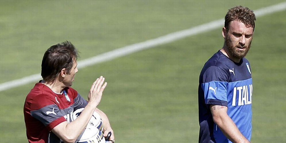 Conte Balik Lempar Pujian Pada De Rossi