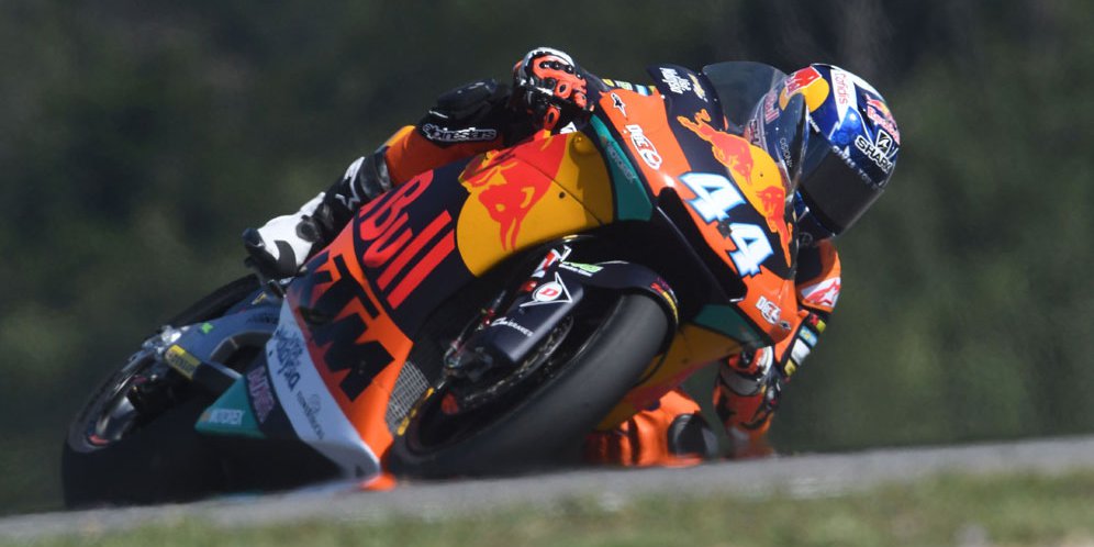 Hasil Balap Moto2 Valencia 2018: Marini-Marquez Jatuh, Oliveira Menang