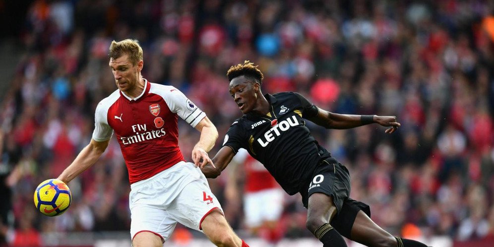 Tak Ingin Lagi Bermain, Mertesacker Dianggap Tak Memiliki Rasa Hormat