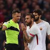 De Rossi Minta Maaf Untuk Kartu Merah dan Penalti De Rossi Minta Maaf Untuk Kartu Merah dan Penalti